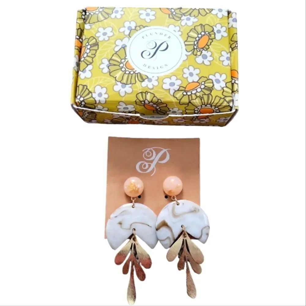 LIKE NEW PLUNDER DESIGN "FIGHTING ALONG SIDE YO" MIXED MEDIA EARINGS OSFM